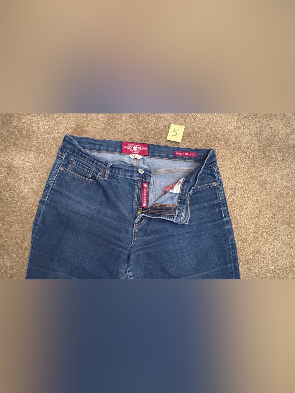 Lucky Brand Women’s Sweet’N Straight jeans - Picture 2 of 5